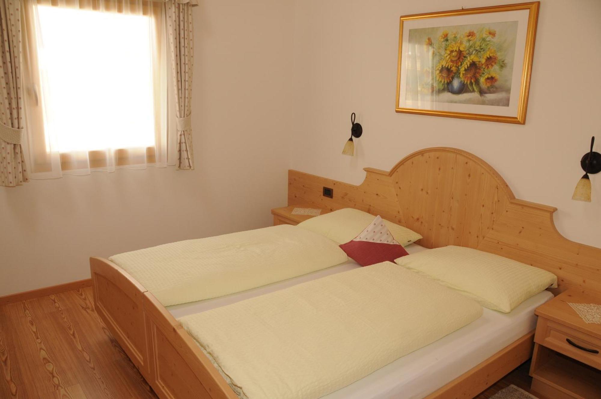Residence Ciasa Dl Mone Colfosco Bagian luar foto