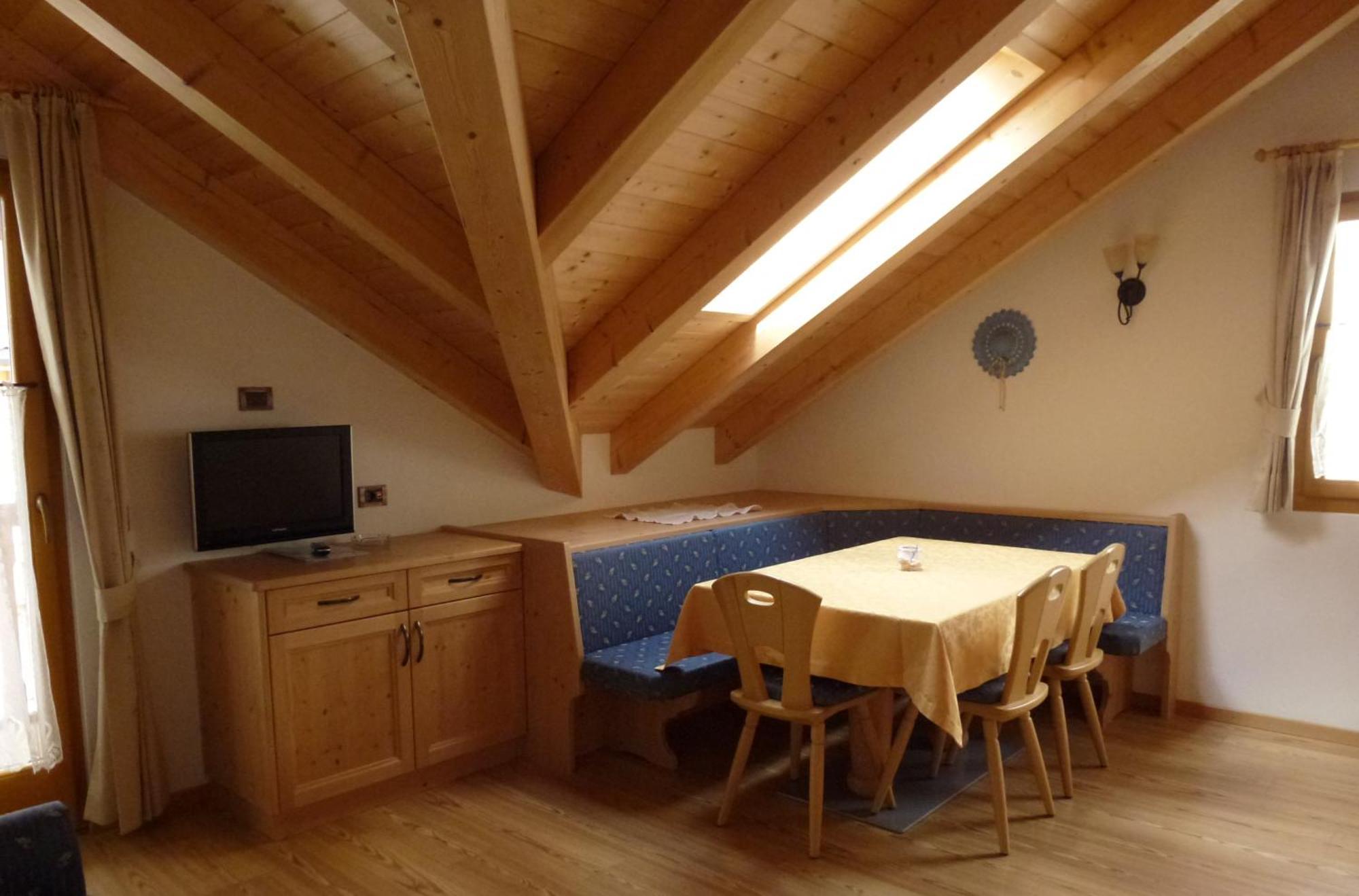 Residence Ciasa Dl Mone Colfosco Bagian luar foto