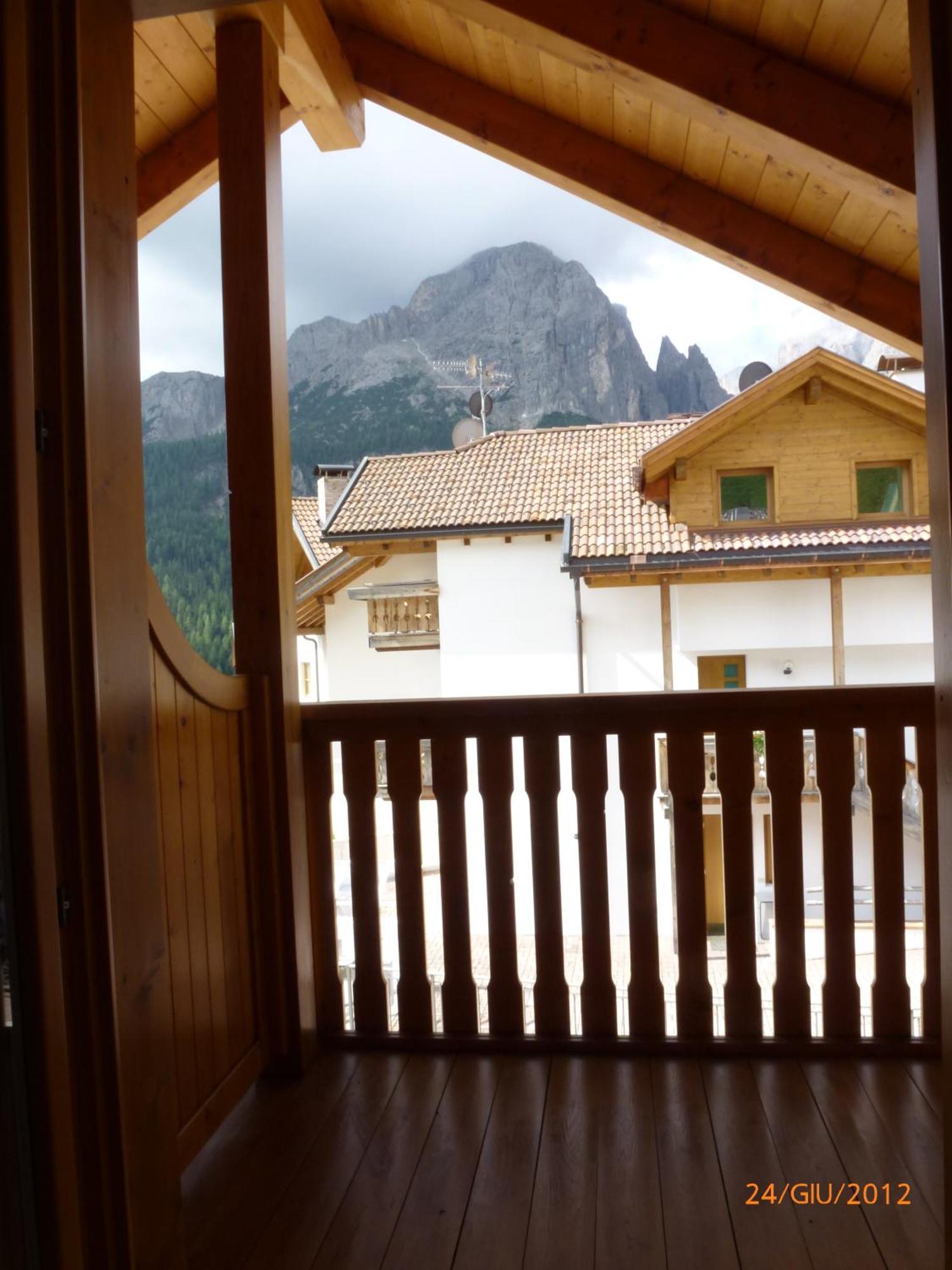 Residence Ciasa Dl Mone Colfosco Bagian luar foto
